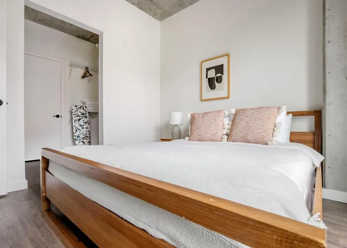 River North 1br W Outdoor Pool 1 Block To L Chi-1035 Apartamento