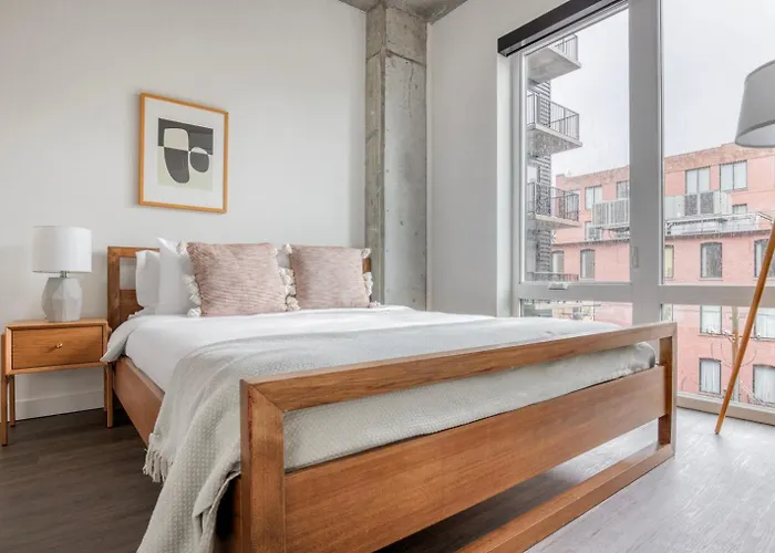 River North 1br W Outdoor Pool 1 Block To L Chi-1035 *