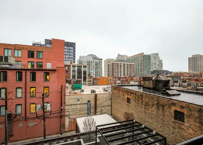 River North 1br W Outdoor Pool 1 Block To L Chi-1035 * Chicago