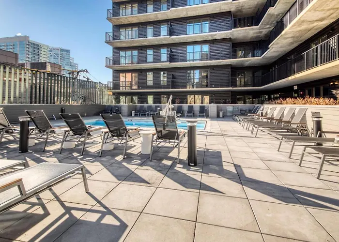 River North 1br W Outdoor Pool 1 Block To L Chi-1035 Apartamento